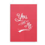 Plakat med teksten "You and me" på pink baggrund