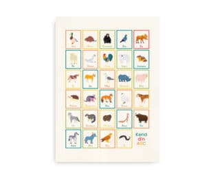 Alfabet plakat med dyr, hvor hvert bogstav repræsenterer et dyr illustreret med navn og farverige rammer.