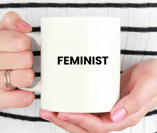 Feminist - krus med tekst til feministen