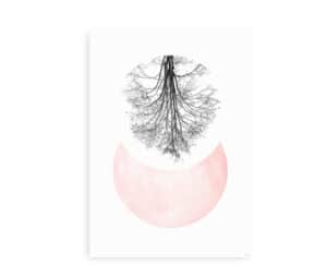 Abstrakt plakat med en sort-hvid trækrone vendt på hovedet og en rosa halvmåne nedenunder på hvid baggrund.