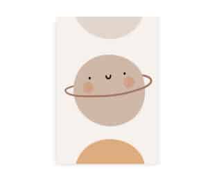 Plakat med en sød planet med smil og ring i jordfarver.