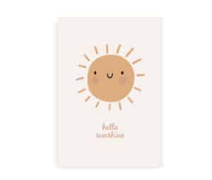 Plakat med en glad sol og teksten "Hello sunshine" i varme jordfarver.