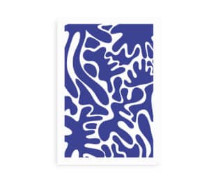 Abstrakt kunstplakat med organiske blå former på hvid baggrund.