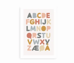 ABC alfabet plakat med hele alfabetet inklusiv Æ, Ø og Å på hvid baggrund.