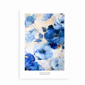 Kunstplakat med blå blomster og abstrakte gyldne detaljer på en lys baggrund.