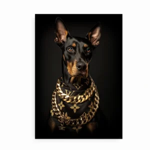 Plakat med en doberman iført luksuriøst tørklæde og guldkæder