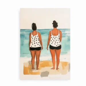 Plakat med to kvinder på stranden iført matchende badetøj med prikker