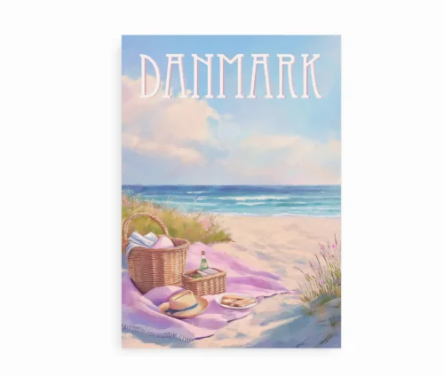 Vintage-inspireret plakat af en madkurv på stranden med udsigt over havet.
