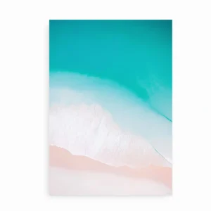 Minimalistisk plakat af hav og sand uden ramme, der fremhæver det naturlige motiv.