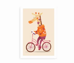 Plakat med giraf i sweater der cykler på en pink cykel.
