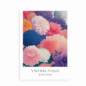 Plakat med farverige blomster i japansk stil og teksten "Yayoi Kusama"