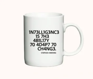 Hvidt krus med Stephen Hawking citat i leetspeak