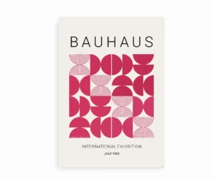 Plakat med geometrisk Bauhaus-design i pink og hvid med teksten "BAUHAUS" øverst