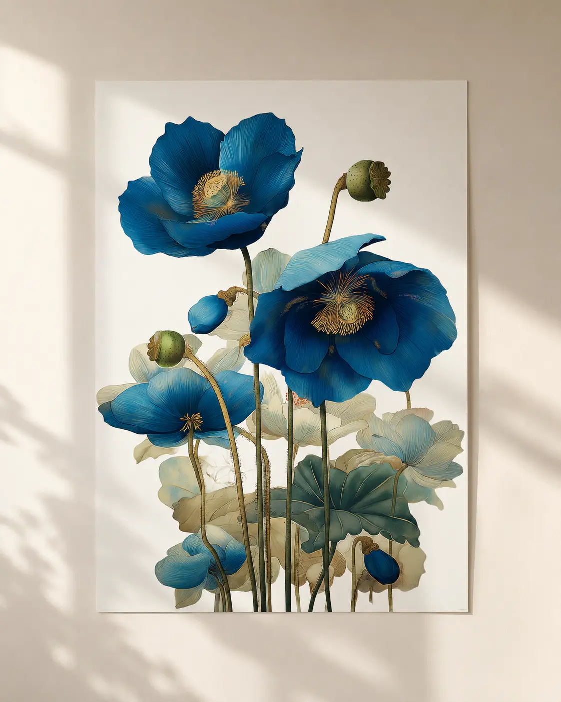 Nærbillede af blå valmue kunstplakat med detaljerede kronblade og gyldne centre