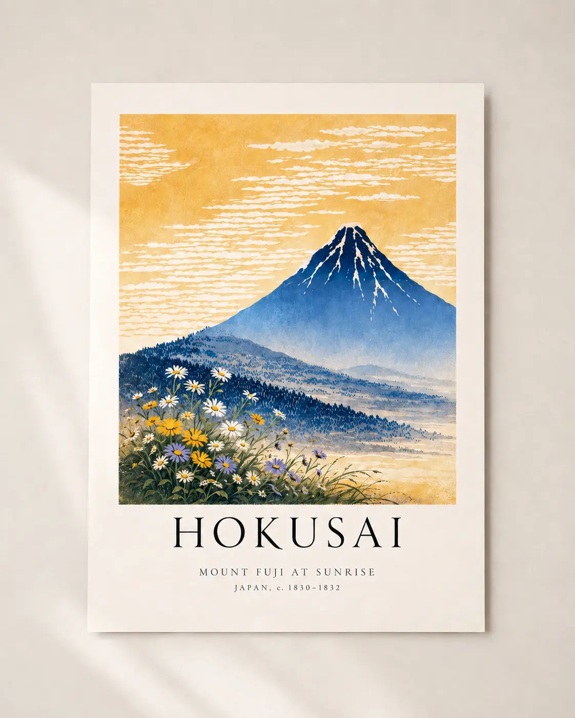 Hokusai plakat med Mount Fuji og morgenlys på hvid baggrund