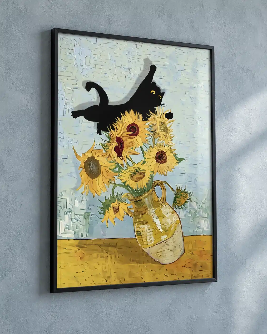 Indrammet Van Gogh's Cat plakat med sort kat og stor buket solsikker